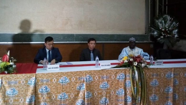 La coopération sino-camerounaise implémentée par la formation des étudiants à la Sup’ptic de Yaoundé