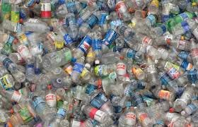 Le film de bouteilles plastiques à Yaoundé