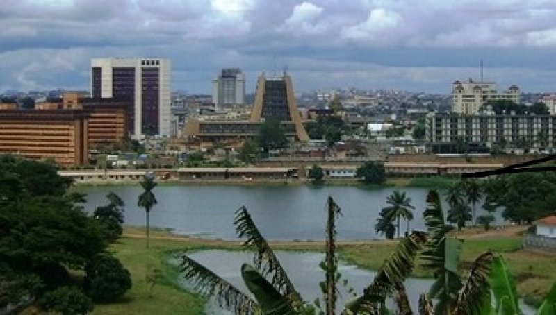 Le président Paul Biya autorise un emprunt de 12,6 milliards de FCFA auprès de la Deutsche Bank d’Espagne pour l’aménagement du lac municipal de Yaoundé