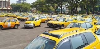La surcharge dans les taxis s’est normalisée dans la cité capitale Yaoundé
