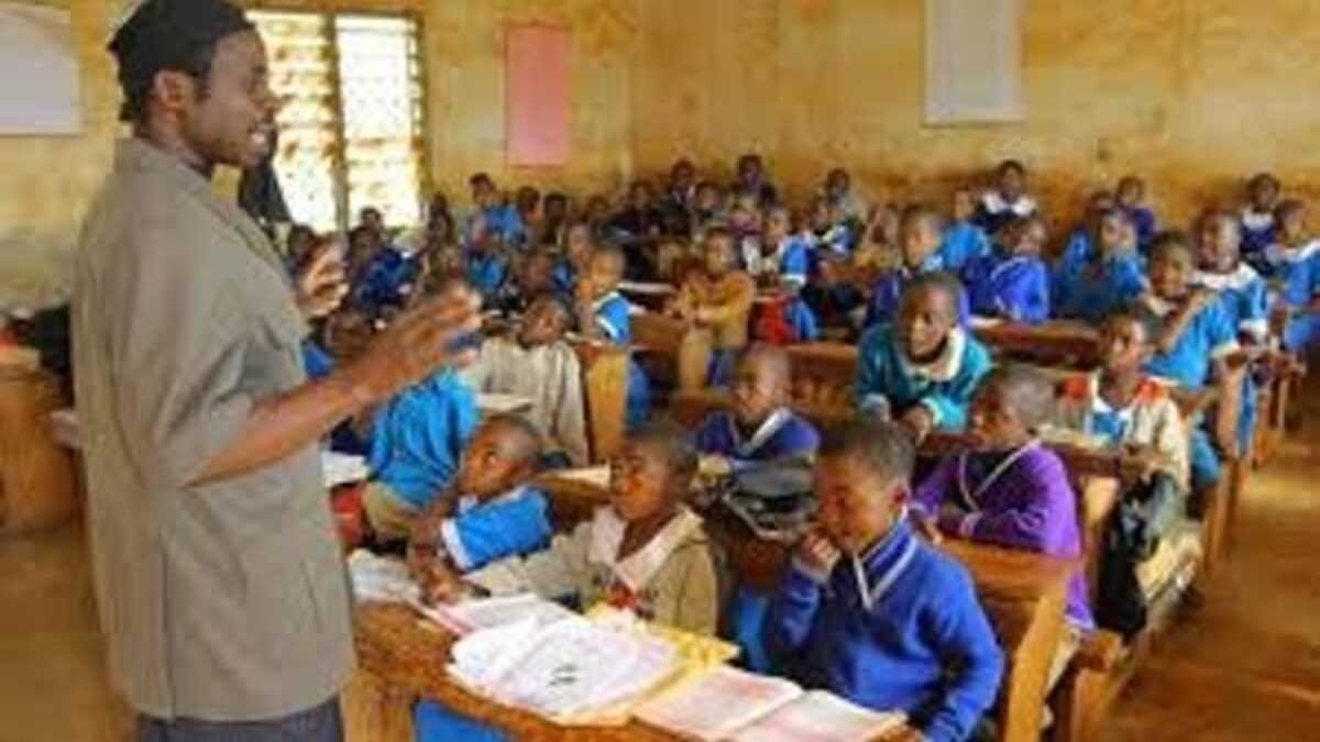 Enseignants des zones rurales : La rentrée remet en lumière les difficultés d’affectation et de conditions de travail